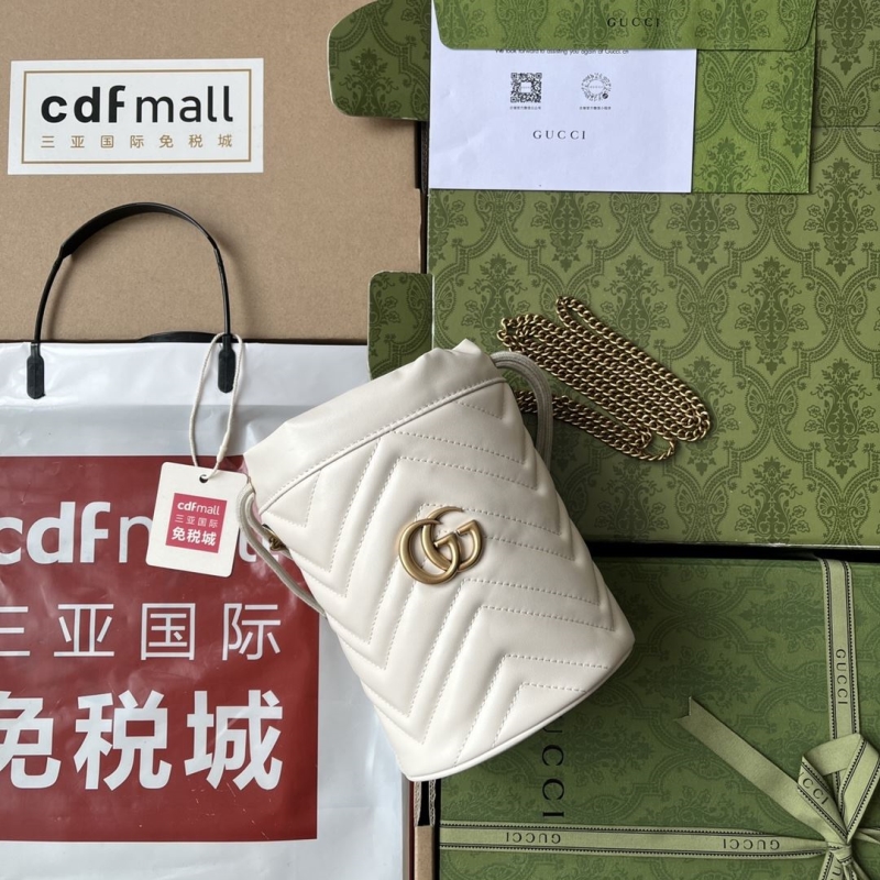 G*u*i bucket bags
